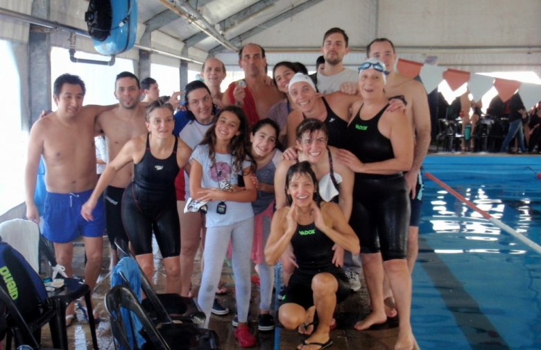  Tirate que hay agua y medallas