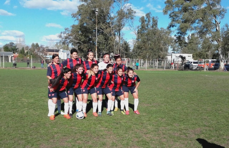 Arrasó ante Estudiantes