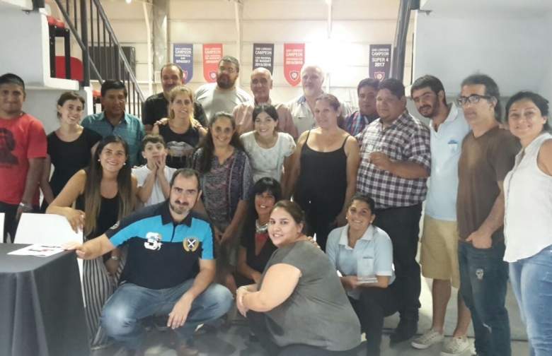 Para agradecer y reforzar el compromiso social