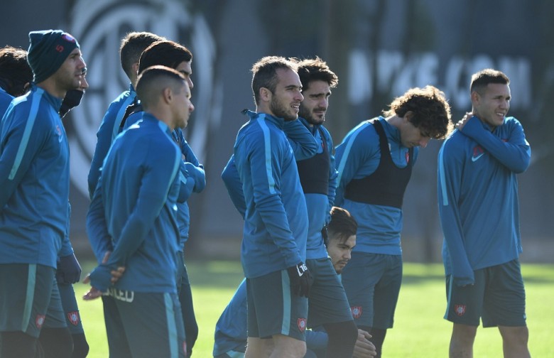 Hasta la vuelta, Ciclón