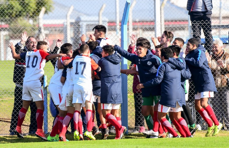 Se levanta el telón para las Inferiores