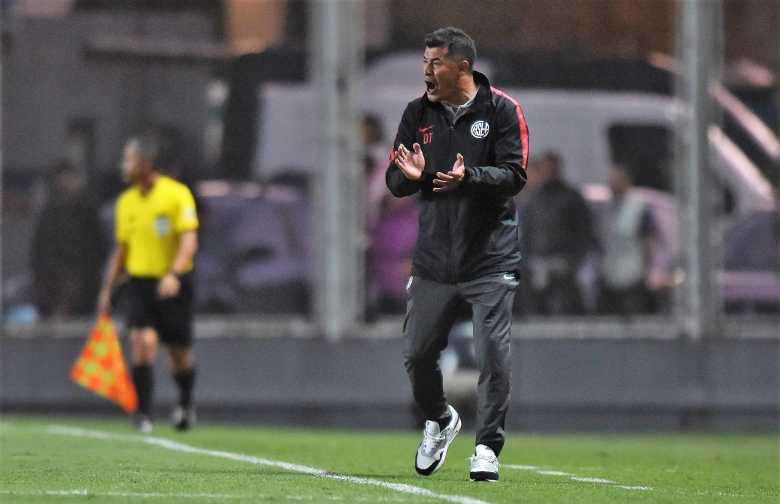 “El equipo merecía volver a ganar”