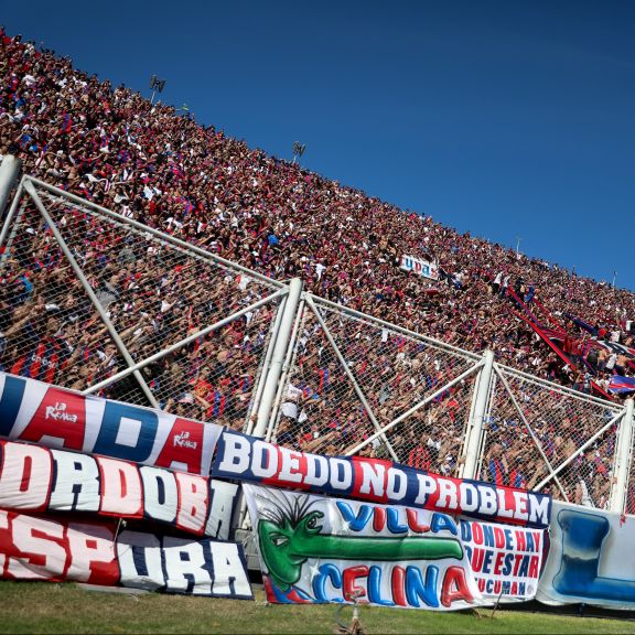 Entradas vs. Riestra